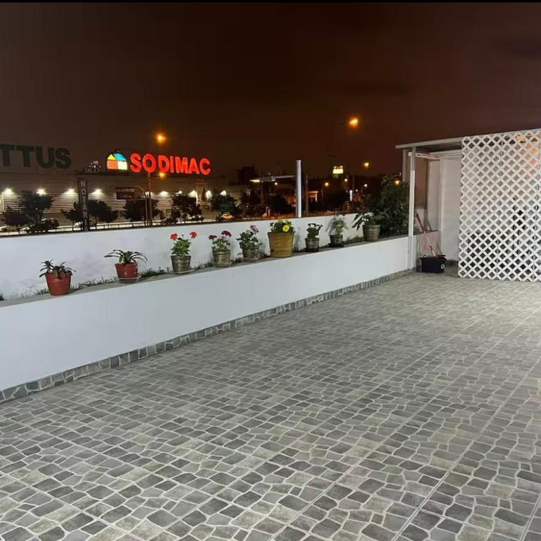 Departamento cómodo a 20 minutos del aeropuerto - Three-Bedroom Apartment - 10