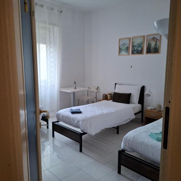 CozyNeat Hub - Posto Letto in Dormitorio Misto - 16