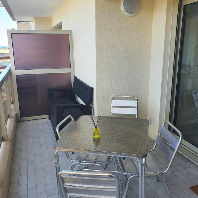 Charment appartement à Golfe Juan - Appartement 1 Chambre - 3