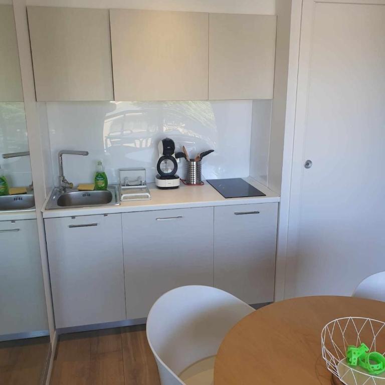 Charment appartement à Golfe Juan - Appartement 1 Chambre - 7
