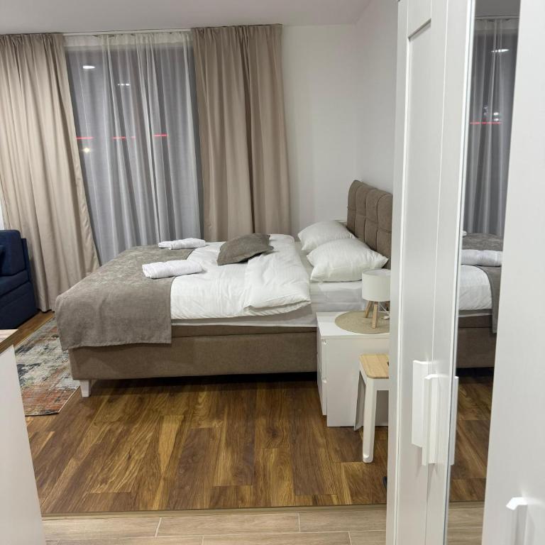 President Kop - Economy Triple Room - 4