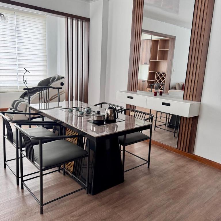 Luxury Smart Loft - Massager and Smart Bathroom - Two-Bedroom Apartment - 11