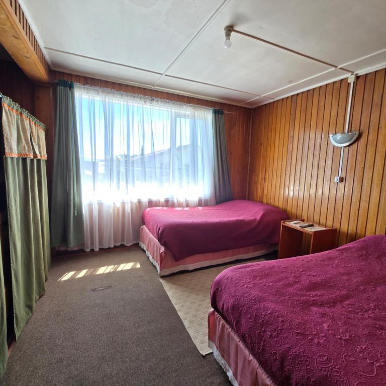 Hotel Bahia - Twin Room with Shared Bathroom - 1