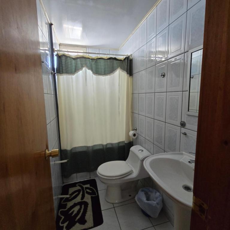 Hotel Bahia - Triple Room with Shared Bathroom - 2