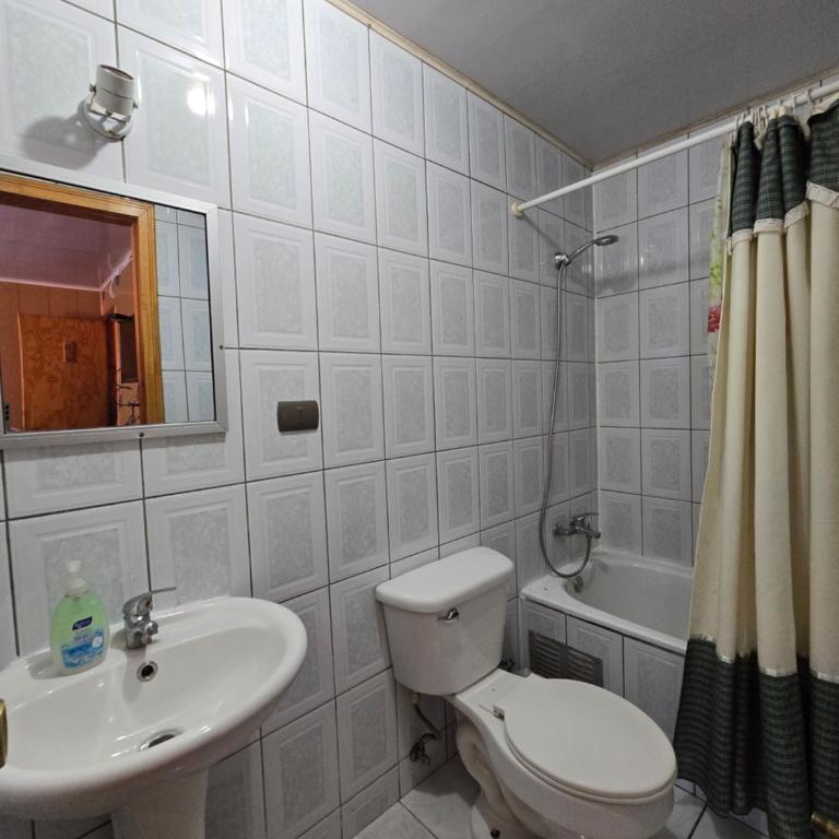 Hotel Bahia - Twin Room with Shared Bathroom - 3