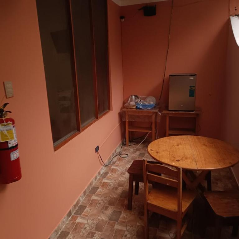 Casa Familiar con piscina - Three-Bedroom Apartment - 7