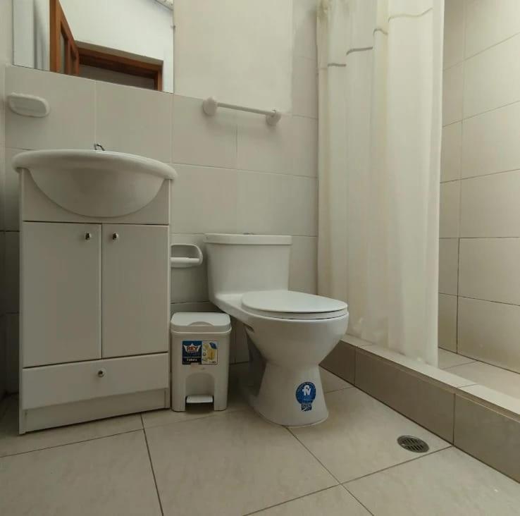 Hostal Casa Cotopaxi - Habitación Triple Estándar - 3