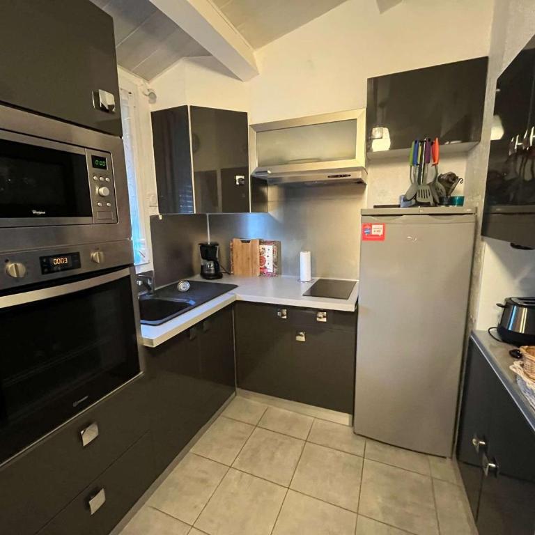 Studio mezzanine climatisé pour 5 avec parking, à 800m de la plage - FR-1-607-238 - Apartment - 5