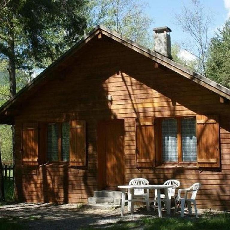 Chalet 3 Pièces avec Terrasse à Guillestre - API-1-52-1392 - Chalet - 1