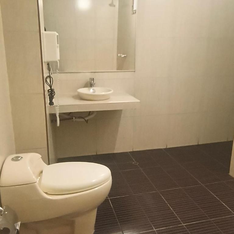 Colonial Plaza Hotel - Suite Junior - 3