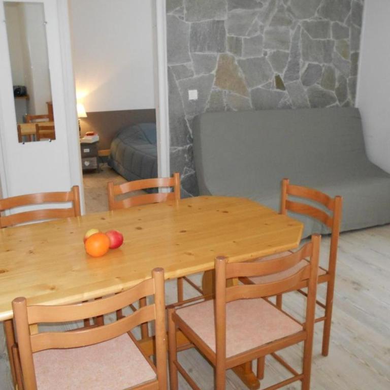 Chalet confortable avec terrasse à Guillestre - API-1-52-1385 - Chalet - 3