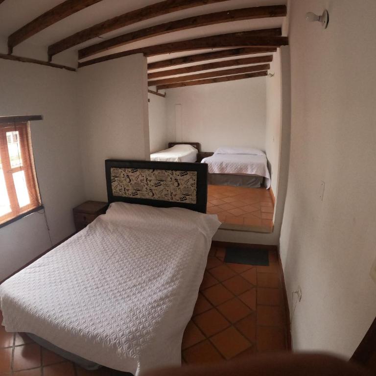 Habitación Familiar con Luz Natural y Vista a las Montañas - Double Room with Mountain View - 1