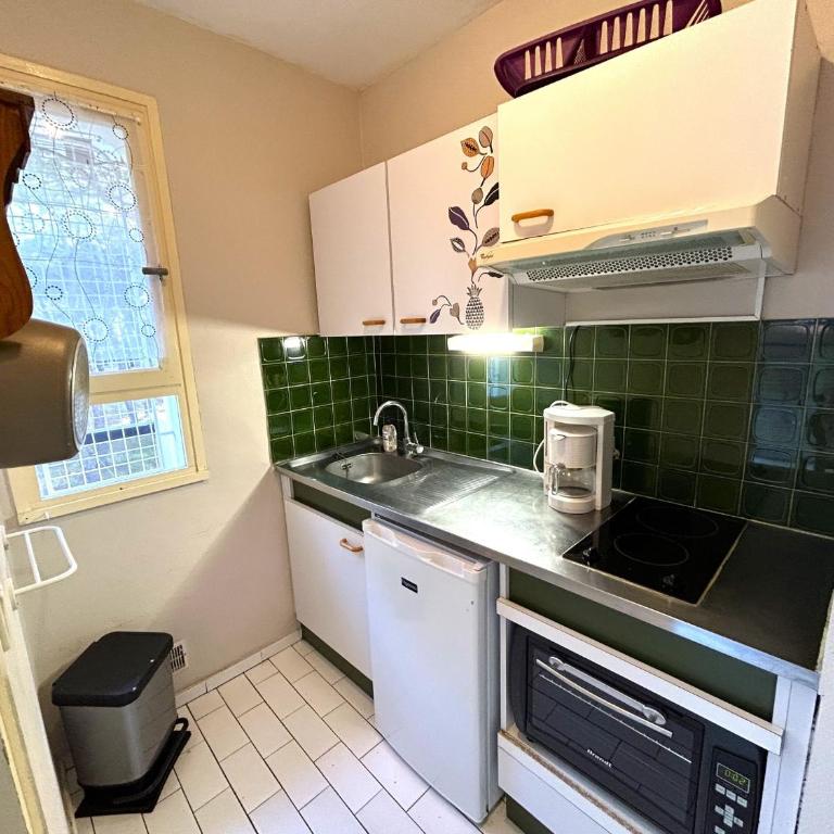 Argelès : Appart 4 pers. à 100m de la plage, parking privé - FR-1-837-78 - Apartment - 2