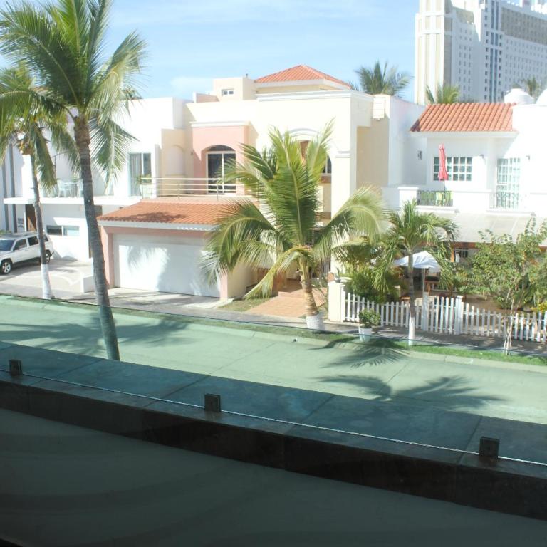 Casa Cerritos Resort a 100 m de la playa - MZT LC - Three-Bedroom Vacation Home - 9