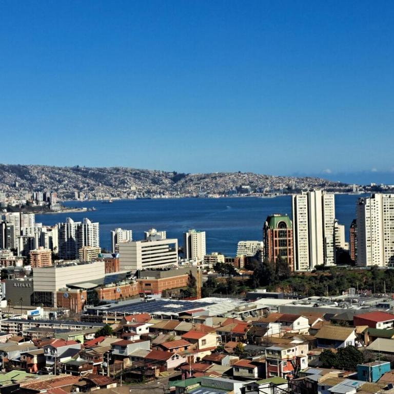 3D2B apartment, nice view of the Pacific, 3 beds - Three-Bedroom Apartment - 5