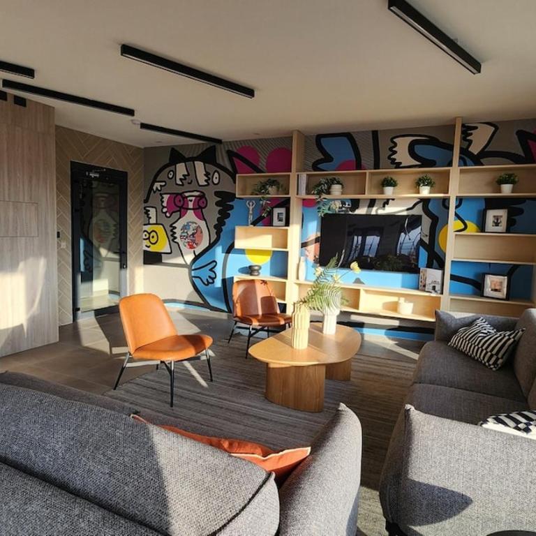 Departamento Familiar con Piscina, Terraza y Estacionamiento - Two-Bedroom Apartment - 46