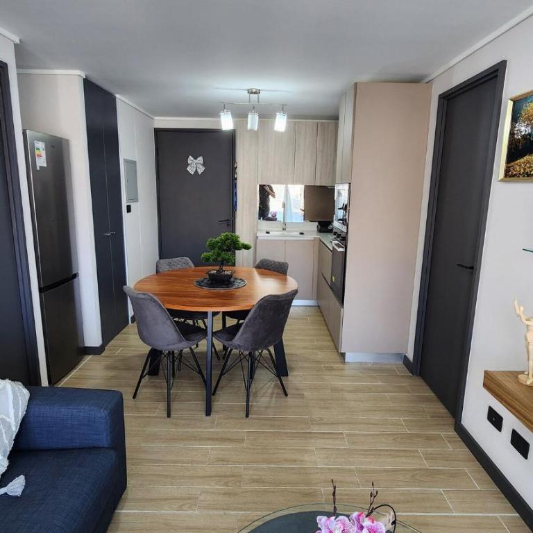 Departamento Familiar con Piscina, Terraza y Estacionamiento - Two-Bedroom Apartment - 50