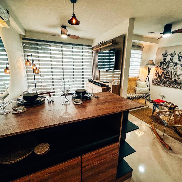 Suite 2106 - Two-Bedroom Apartment - 23