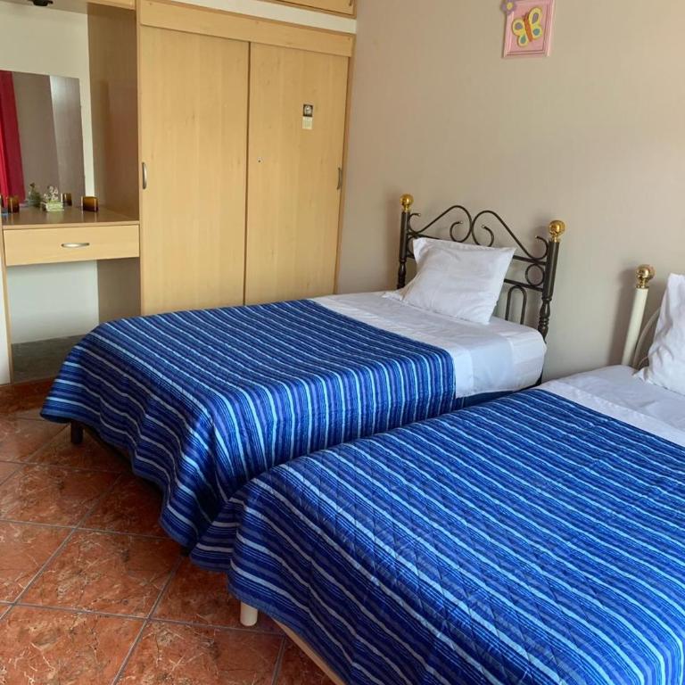 Apartamento cerca a lugares turísticos en Ica para 5 personas - Three-Bedroom Apartment - 13