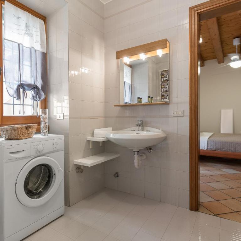 Dimore Verona - Apartment with Balcony - Dimora Leoni - via Leoni 15 - 8