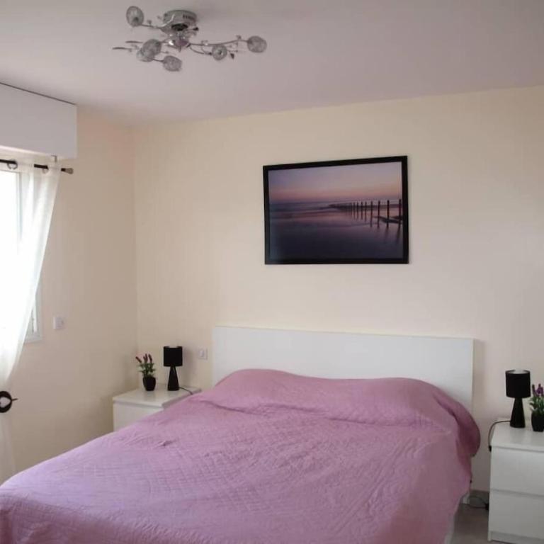 APARTMENT T3 - Private parking - 300 m SEA & BEACH - Two-Bedroom Apartment - 6