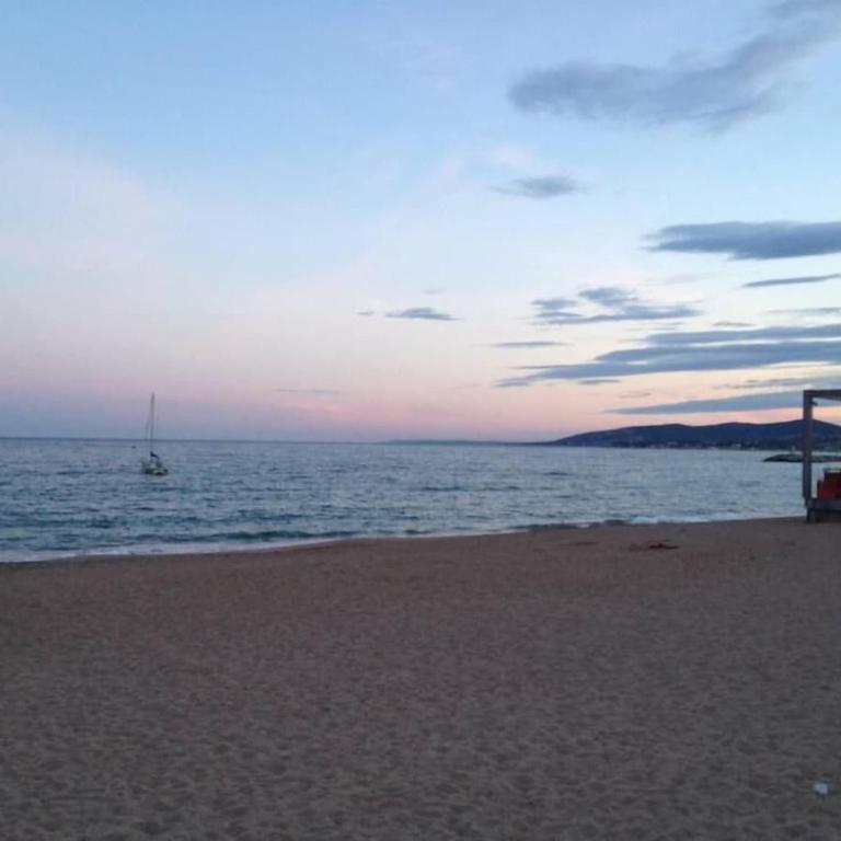 APARTMENT T3 - Private parking - 300 m SEA & BEACH - Two-Bedroom Apartment - 13