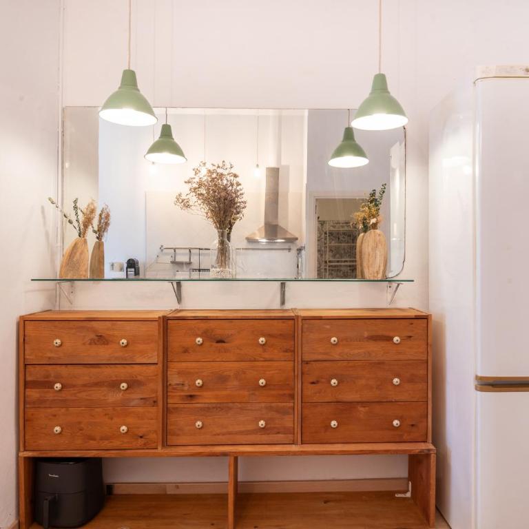 Charm and Comfort in the Heart of Sant Antoni, Barcelona - Two-Bedroom Apartment - 14