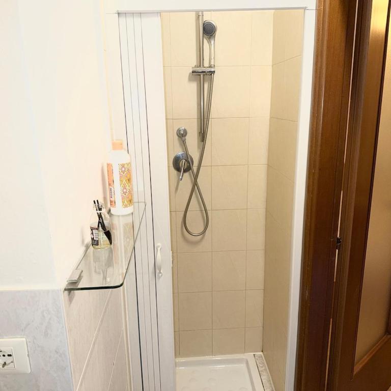 Studio in centro a due passi dalla metro - Appartamento con 1 Camera da Letto - 3
