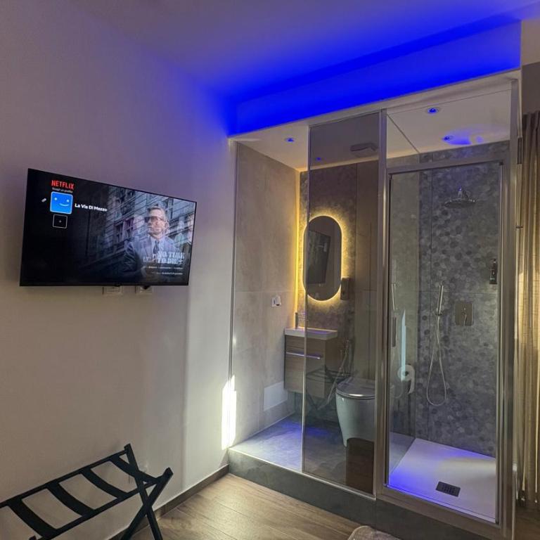 La Via di Mezzo 2 Apartments - Two-Bedroom Apartment with Balcony - 6