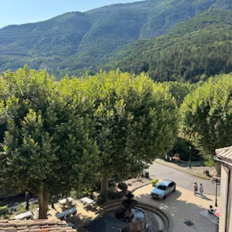 Appartement 5 pers climatisé idéal randonnées et train à vapeur proche Mercantour - Apartamento de 2 dormitorios - 2