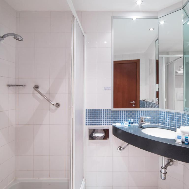 Idea Hotel Torino Mirafiori - Camera Tripla Standard - 4
