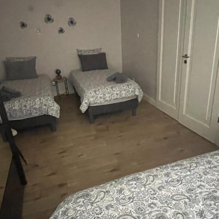 Le Rapp 6, Appartement de Standing 3 chambres, 7 personnes &1 bébé, Cosy et familial ultra équipé Emplacement Idéal proche Gare Centre ville Marchés de Noël Quartier Tribunal Contades - Three-Bedroom Apartment - 13