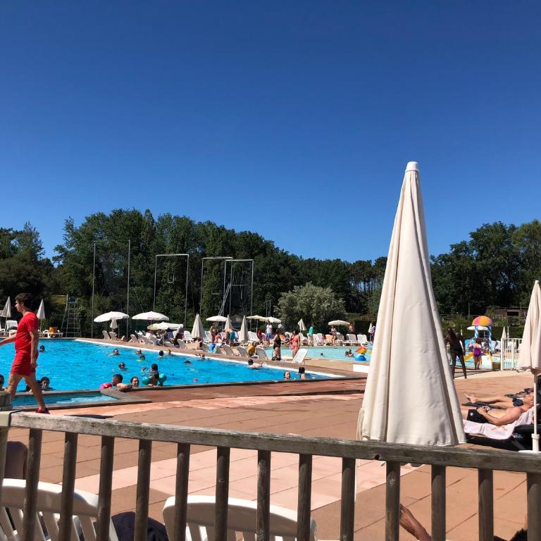 Vue sur golf et foret - One-Bedroom Apartment - 27