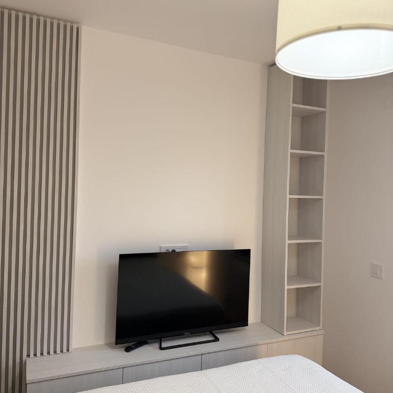 Four Golds - One-Bedroom Standard Apartment - 3