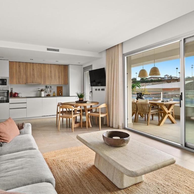 Luxury Lake and Golf View Apartment at La Cala Golf Resort - Apartamento de 3 dormitorios - 2