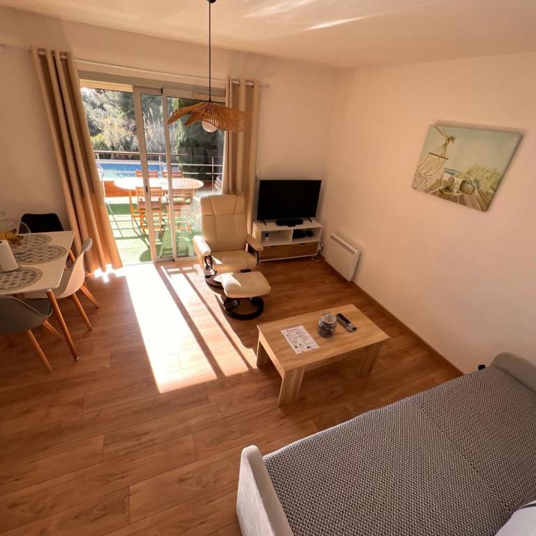 La Terrasse du Liouquet 106 - Piscine et Mer - Apartment with Pool View - 33