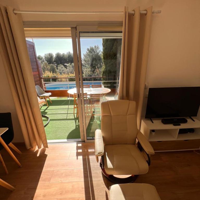 La Terrasse du Liouquet 106 - Piscine et Mer - Apartment with Pool View - 1