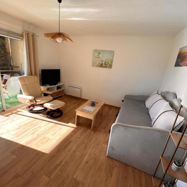 La Terrasse du Liouquet 106 - Piscine et Mer - Apartment with Pool View - 37