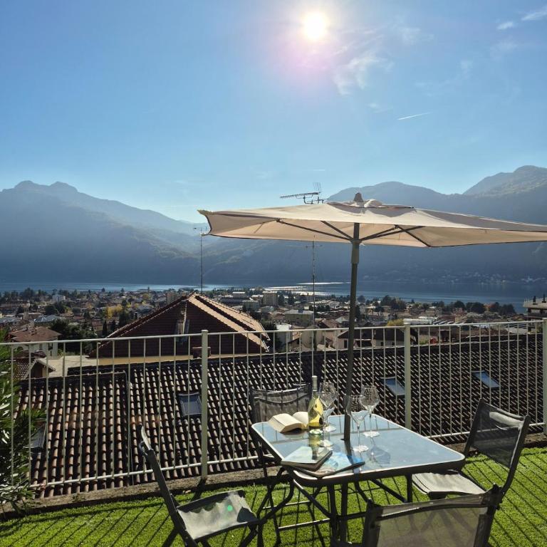 Lake view apartment and private covered parking space- La Terrazza di Jo - Monolocale con Vista Lago - 7