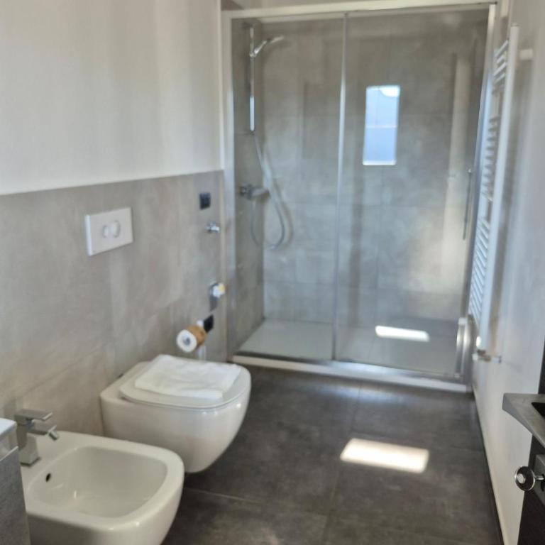 Lake view apartment and private covered parking space- La Terrazza di Jo - Monolocale con Vista Lago - 26