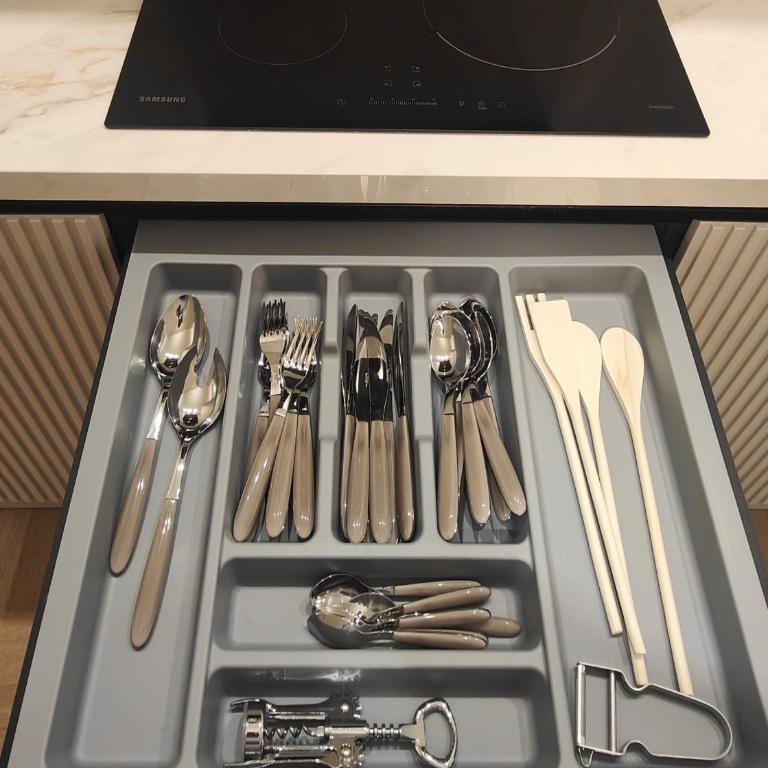 Marcora 6b luxury living apartment in Brera - 15min walk to Duomo - Appartamento con 2 Camere da Letto - 21