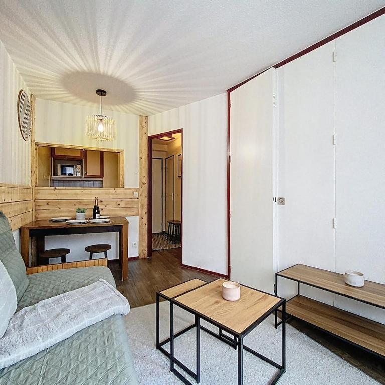 Coeur de Chamonix, Appartement, parking - Apartment with Balcony - 7