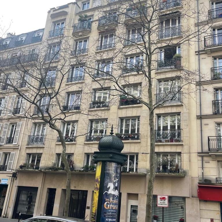 Typical Parisian art gallery style - Appartement 2 Chambres - 19