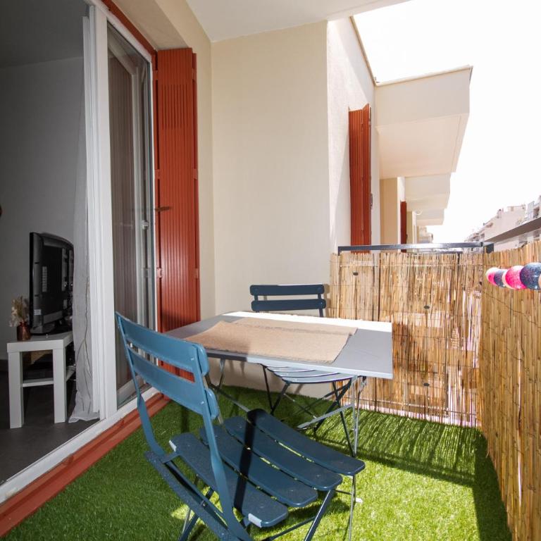 T2 Dernier Étage avec Terrasse à 5 min de la Mer - Appartement 1 Chambre - 9