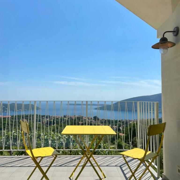 Luxury stone house with infinity pool - Villa - 6