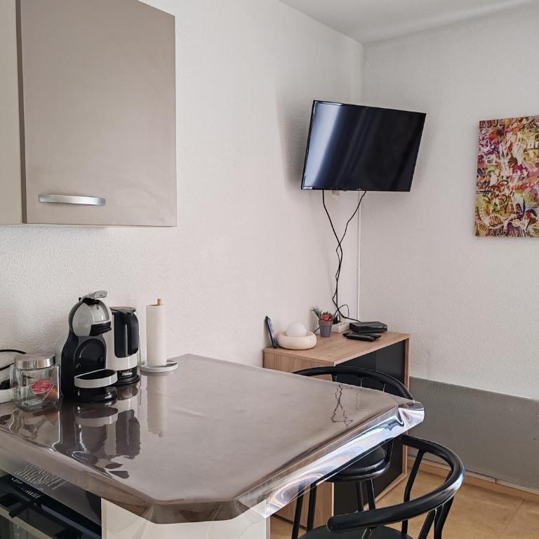 Petit Studio Cosy pour 3 personnes - Appartement 1 Chambre - 6