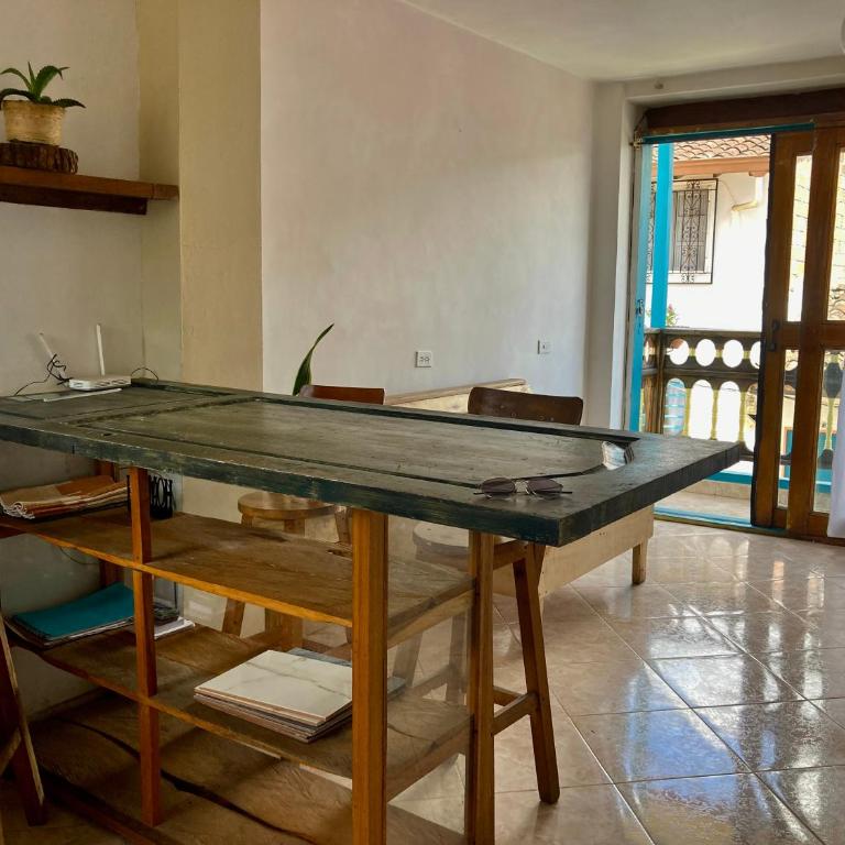 Charco Corazón - Family Room - 4