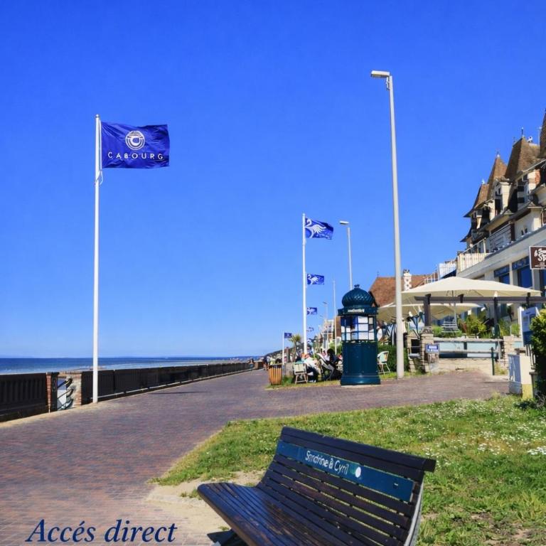 Le Lagon de Léon Escapade à deux en front de mer, avec accès direct et privatif à la plage, sur la Promenade Marcel Proust à Cabourg - Studio - 24