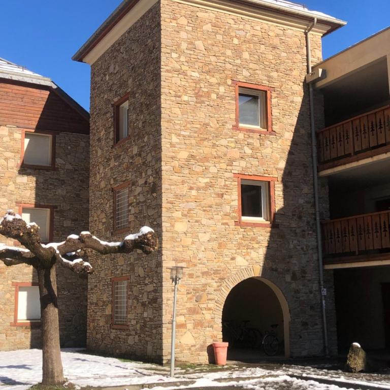 Bagnères-de-Luchon de Luchon T3 vue montagne 15 minutes station de ski, piscine de juin - septembre - Apartment mit 2 Schlafzimmern - 44