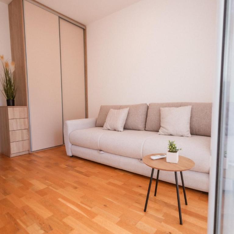 Maris View - One-Bedroom Apartment - 11
